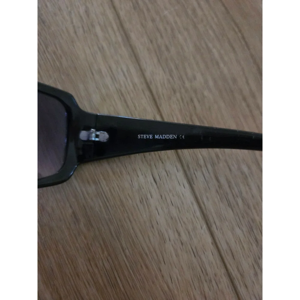 Steve Madden Y2K Black Rectangular Rhinestone Sunglasses Gradient Lens